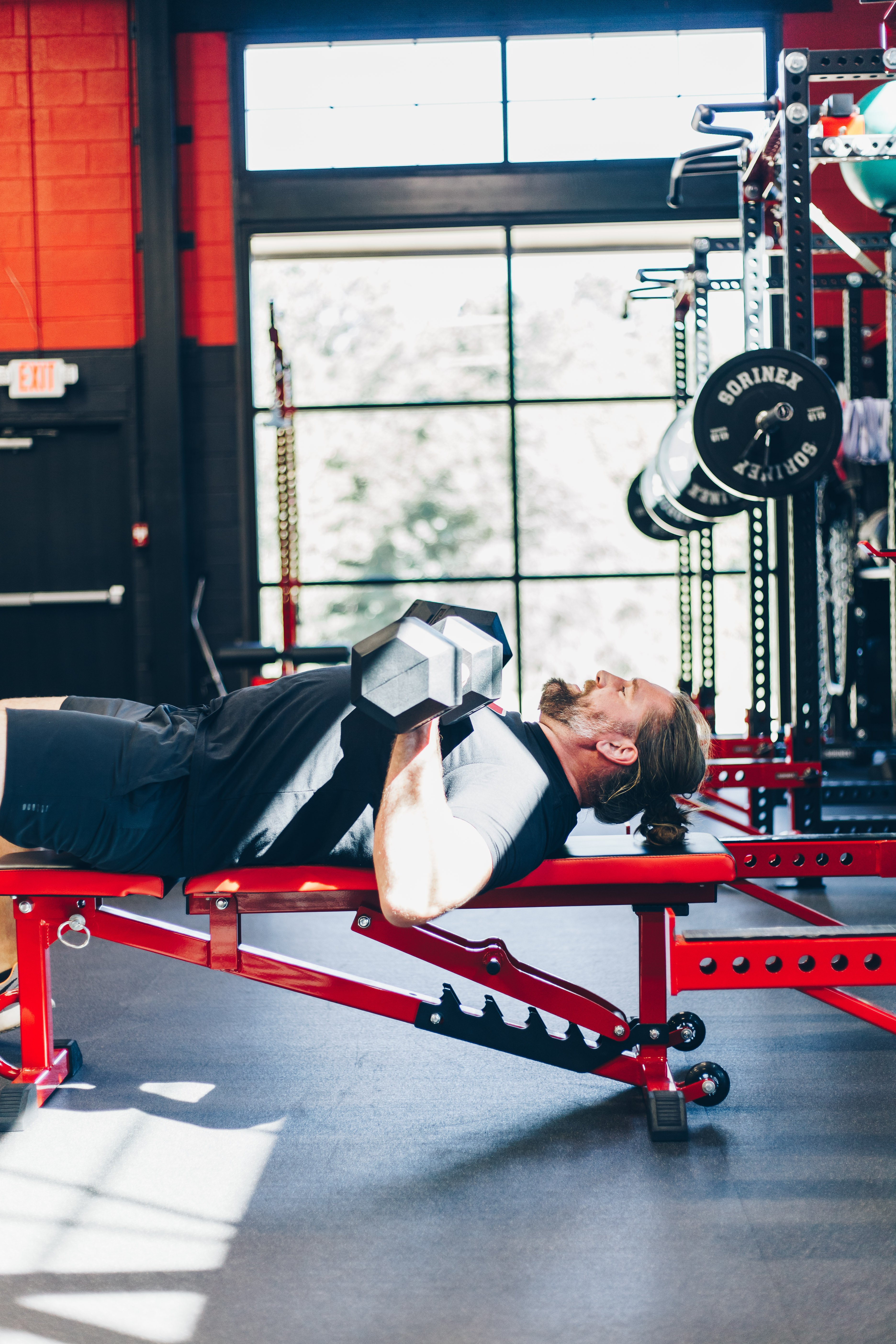 Man weightlifting